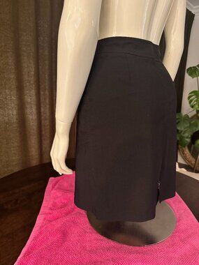 Cracked Wheat Golf Skort - Size 4 - Black